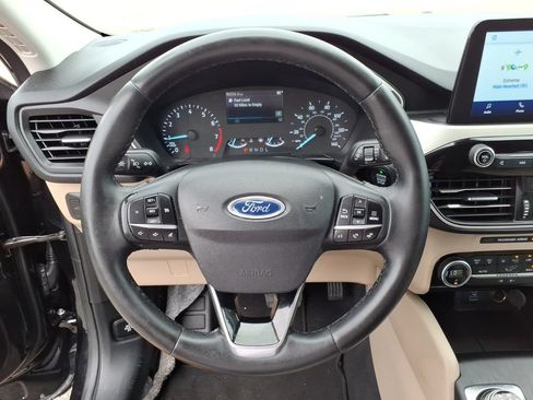 Used 2021 Ford Escape SE w/ Convenience Package FWD image 20