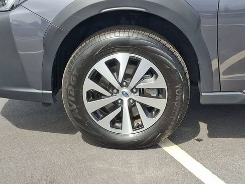 Used 2025 Subaru Outback Premium w/ Popular Package #1A AWD/4WD image 8