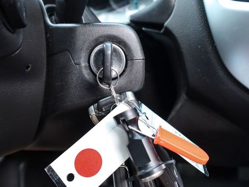 Used 2017 Chevrolet Colorado LT image 21