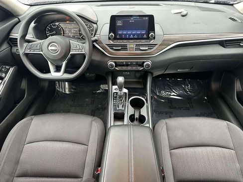 Certified 2023 Nissan Altima 2.5 SV image 12