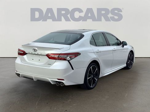 Used 2018 Toyota Camry XSE image 7