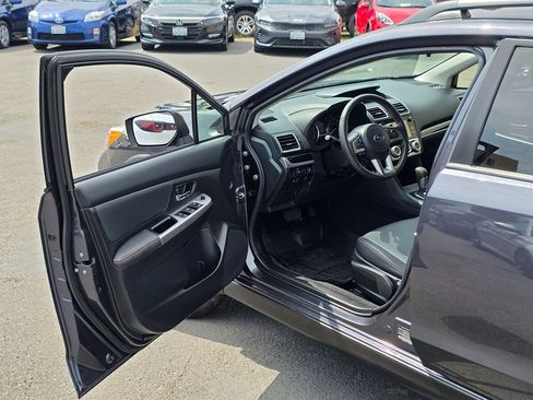 Used 2017 Subaru Crosstrek 2.0i Limited image 48