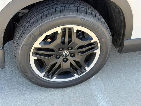 New 2026 Honda Pilot Touring image 5