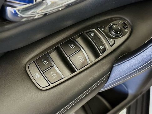 Used 2016 INFINITI QX80 4WD w/ Deluxe Technology Package image 22