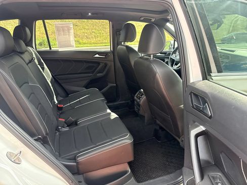 Used 2022 Volkswagen Tiguan SEL R-Line AWD/4WD image 26