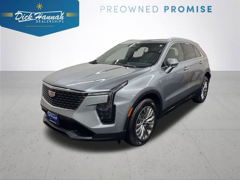 Used 2024 Cadillac XT4 Premium Luxury image 1