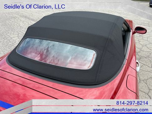Used 2007 Chrysler Crossfire Convertible w/ Special Edition Group RWD image 20