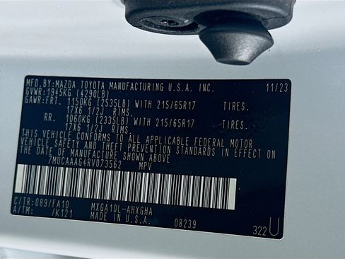 Used 2024 Toyota Corolla Cross LE image 12