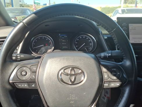 Used 2023 Toyota Camry SE FWD image 18