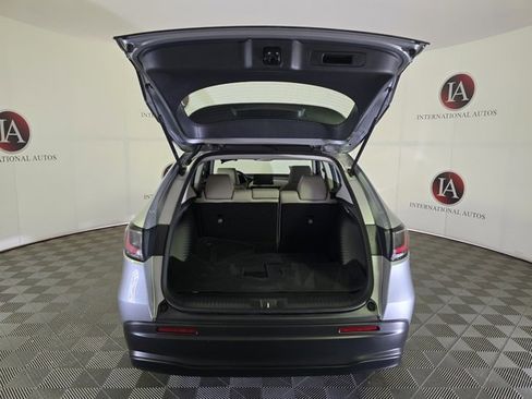 Used 2025 Honda HR-V LX image 8