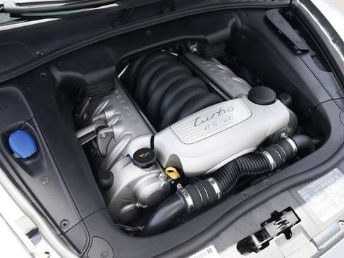 Used 2005 Porsche Cayenne Turbo AWD/4WD image 40