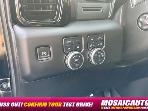 Used 2025 GMC Sierra 1500 AT4 w/ AT4 Premium Package AWD/4WD image 27
