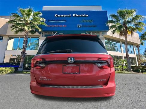 Used 2023 Honda Odyssey Sport image 6