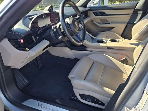 Used 2020 Porsche Taycan 4S image 10