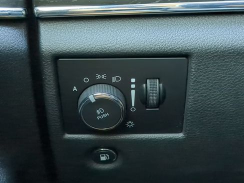 Used 2018 Jeep Grand Cherokee Limited AWD/4WD image 64