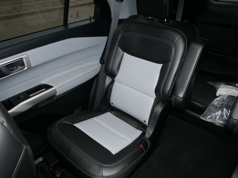 Certified 2024 Ford Explorer XLT w/ Equipment Group 202A image 12