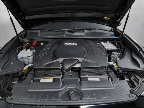 Used 2023 Audi Q8 Premium Plus w/ Premium Plus Package AWD/4WD image 37