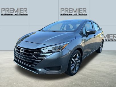 New 2025 Nissan Versa SV w/ Trunk Package