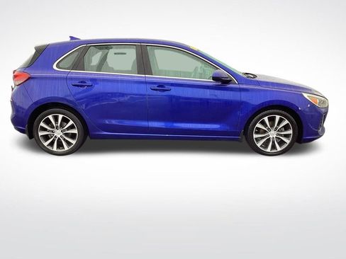 Used 2018 Hyundai Elantra GT image 10