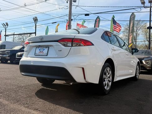 Used 2023 Toyota Corolla LE image 9