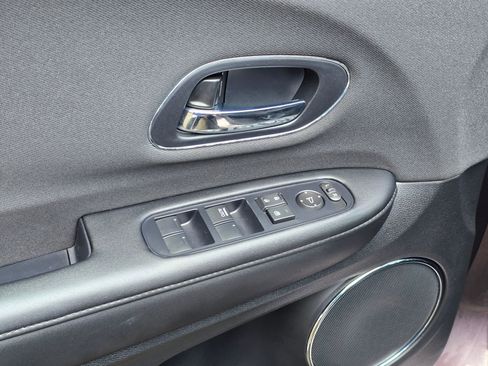 Used 2019 Honda HR-V EX image 23