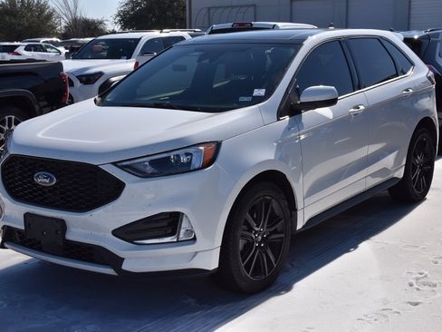 Used 2022 Ford Edge ST-Line image 2