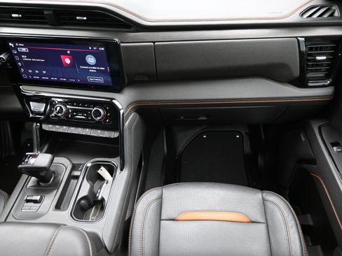 Used 2023 GMC Sierra 1500 AT4 w/ AT4 Premium Package image 40