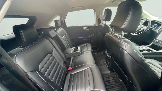Certified 2024 Ford Edge SEL AWD/4WD image 19