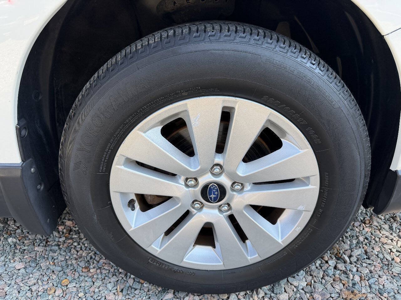 Used 2017 Subaru Outback 2.5i AWD/4WD image 27