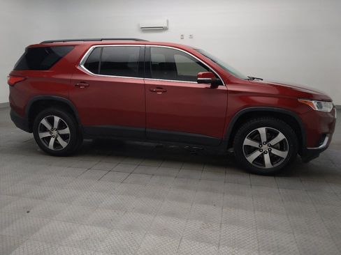 Used 2019 Chevrolet Traverse LT w/ LT Premium Package FWD image 11