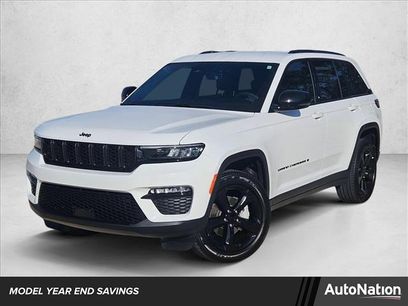 New 2025 Jeep Grand Cherokee Limited w/ Black Appearance Package