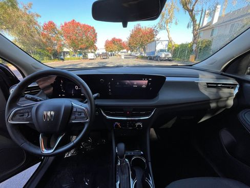 Used 2025 Buick Encore GX Preferred image 31
