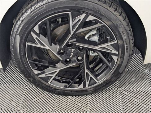 Used 2025 Kia K5 GT-Line image 8