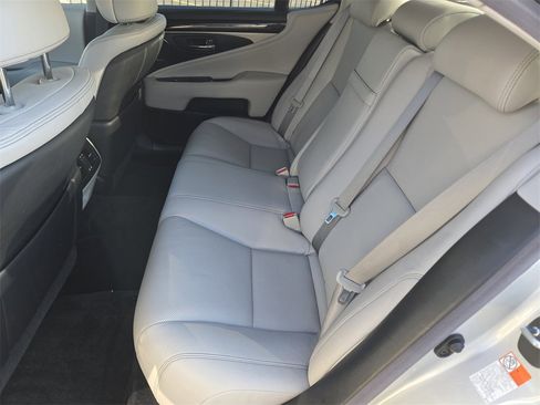 Used 2017 Lexus LS 460 image 17