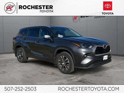 Used 2022 Toyota Highlander XLE