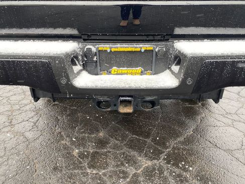 Used 2025 Ford F250 Platinum image 4