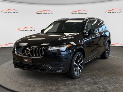 Used 2021 Volvo XC90 T6 Momentum w/ Advanced Package