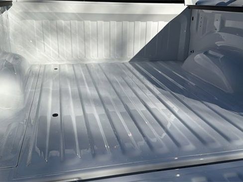 New 2026 RAM 1500 4x4 Crew Cab image 15