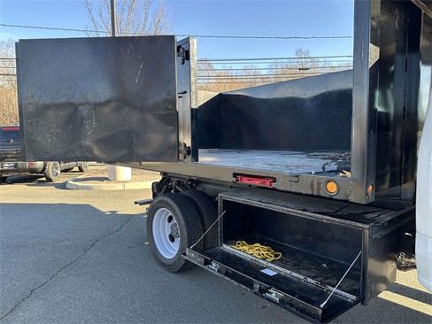 Used 2024 Ford F550 4x4 Regular Cab Super Duty image 21