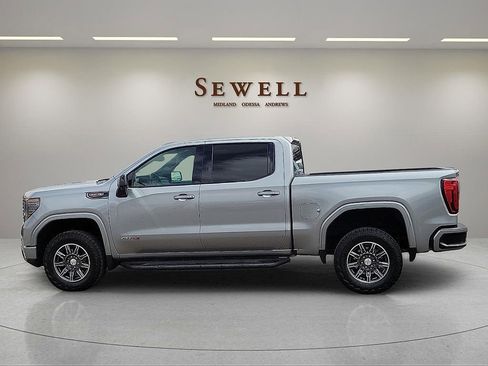Used 2024 GMC Sierra 1500 AT4 AWD/4WD image 2