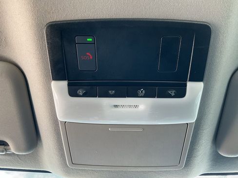 Used 2025 Nissan Sentra SV FWD image 14