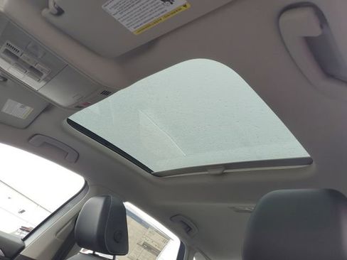 New 2025 Volkswagen Jetta SE image 11