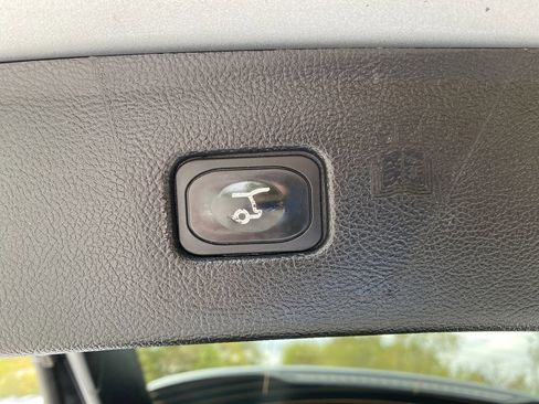 Certified 2024 Ford Edge Titanium image 17