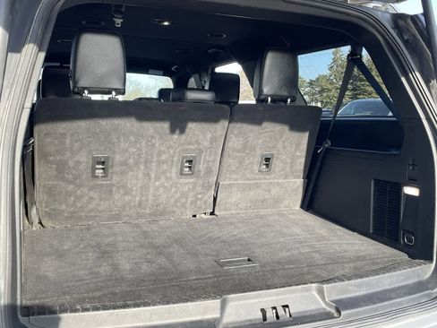 Used 2021 Ford Expedition Max XLT image 17