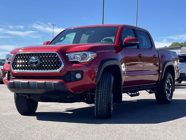 Used 2019 Toyota Tacoma TRD Off-Road AWD/4WD image 7