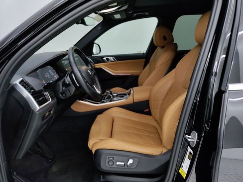 Certified 2023 BMW X5 sDrive40i w/ Parking Assistance Package image 3