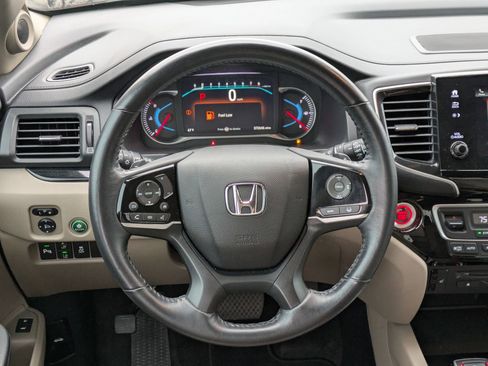 Used 2022 Honda Pilot Touring image 21