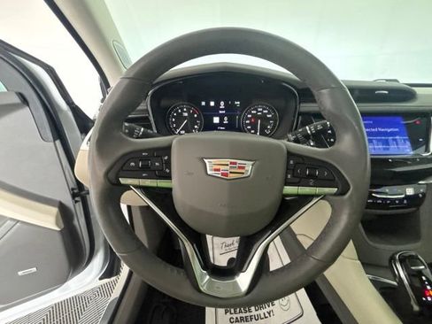 Used 2020 Cadillac XT6 Premium Luxury AWD/4WD image 3