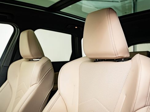 Certified 2025 BMW X1 xDrive28i image 19