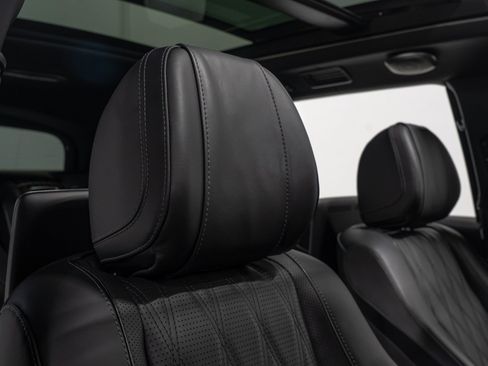 Used 2025 Mercedes-Benz Maybach GLS 600 4MATIC image 61